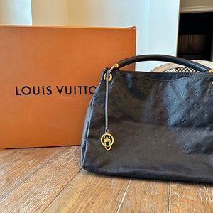 Louis Vuitton Artsy MM Monogram Empreinte Leather Tote